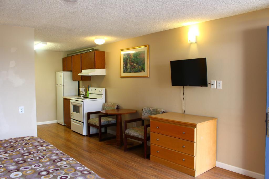 Days Inn By Wyndham Lakewood South Tacoma Værelse billede