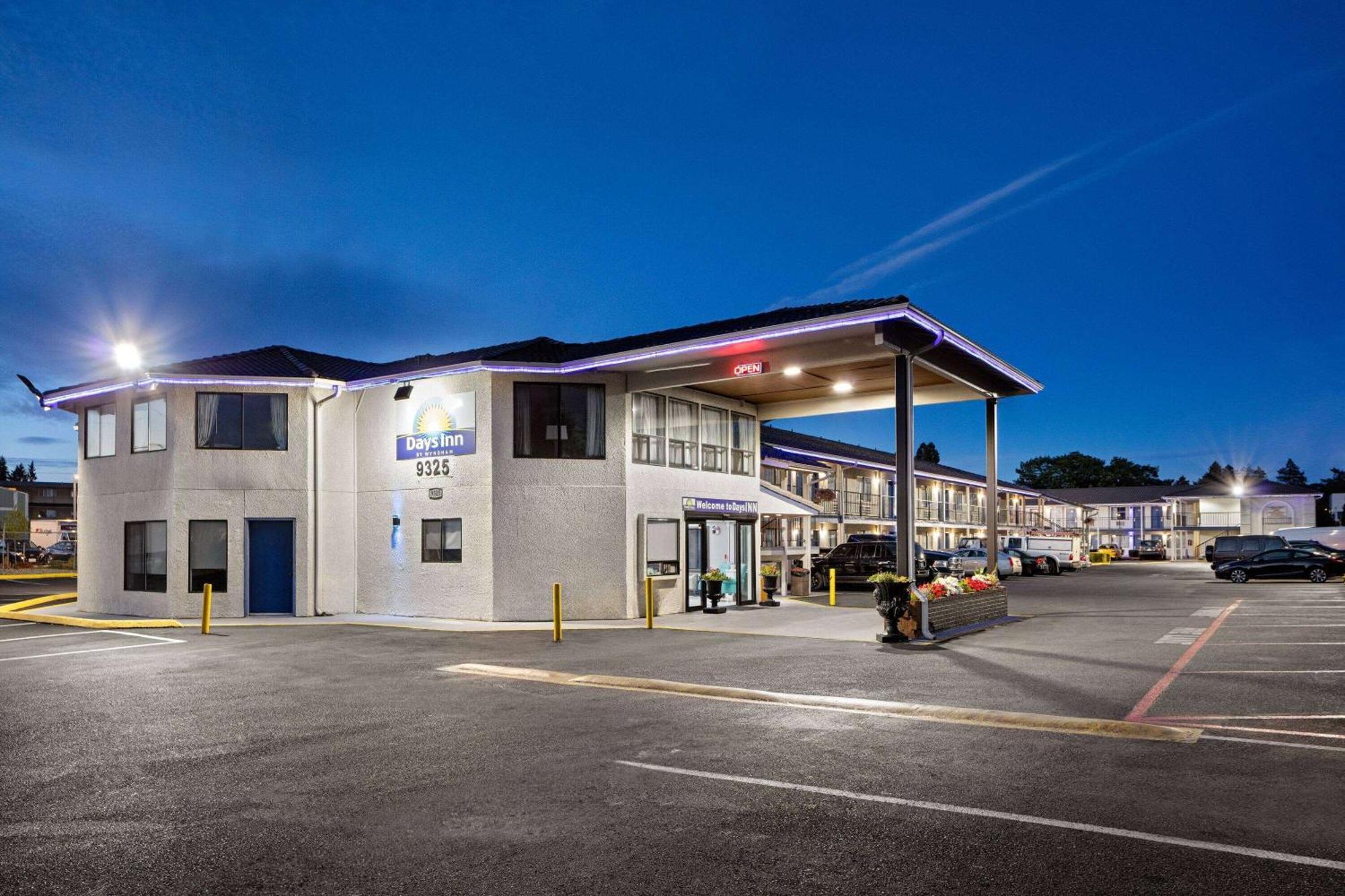 Days Inn By Wyndham Lakewood South Tacoma Eksteriør billede
