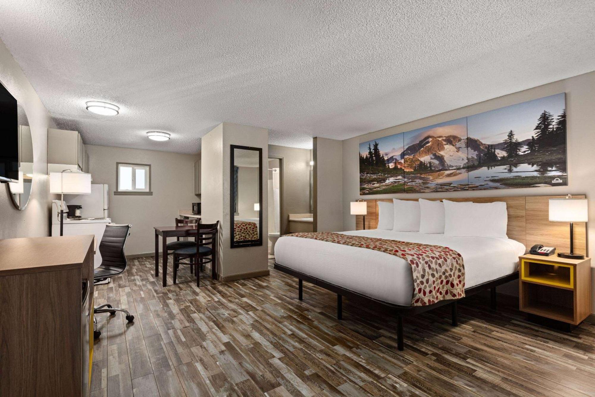 Days Inn By Wyndham Lakewood South Tacoma Eksteriør billede