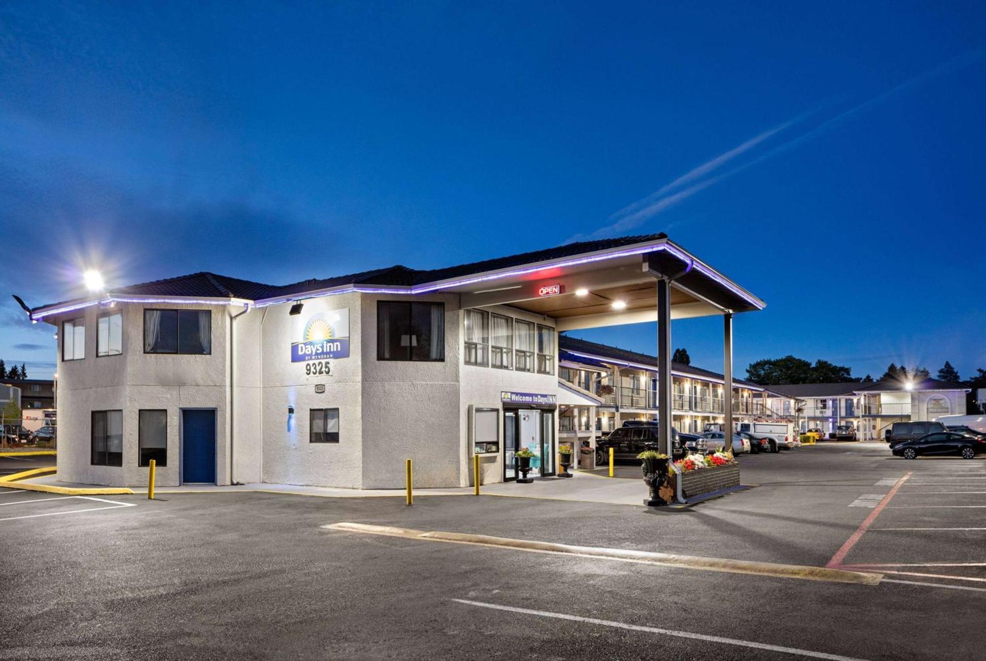 Days Inn By Wyndham Lakewood South Tacoma Eksteriør billede