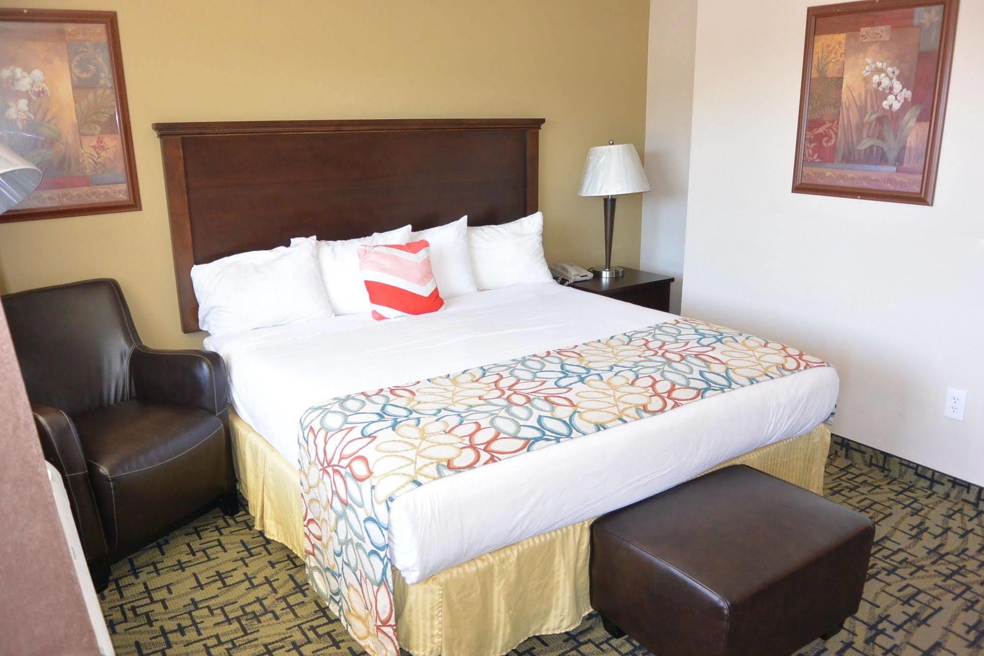 Days Inn By Wyndham Lakewood South Tacoma Eksteriør billede